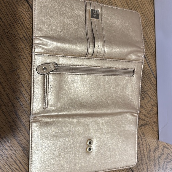 Aigner Gold Metalic Wallet - Picture 5 of 8
